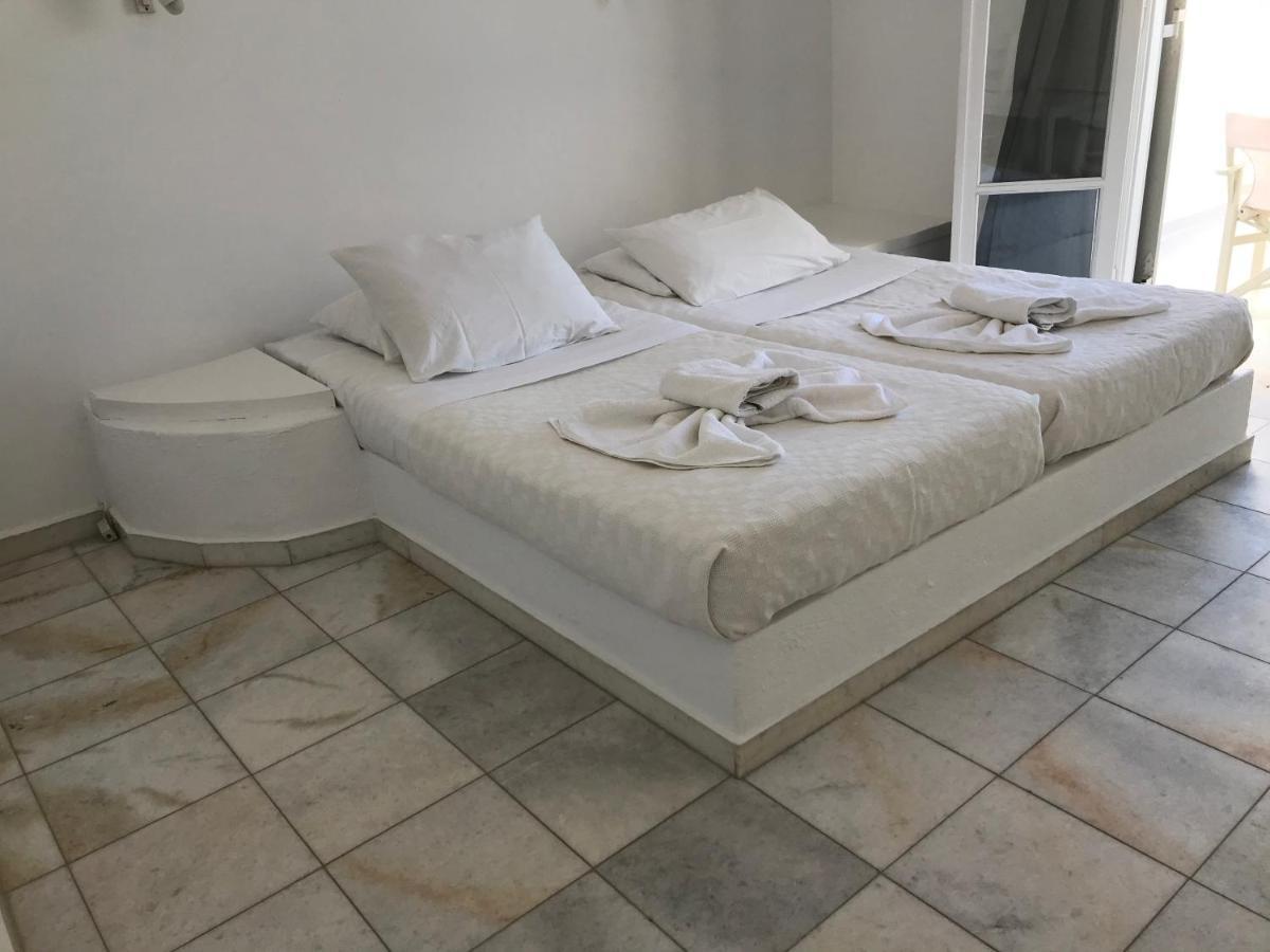 Hotel Anezina Drios Exterior photo