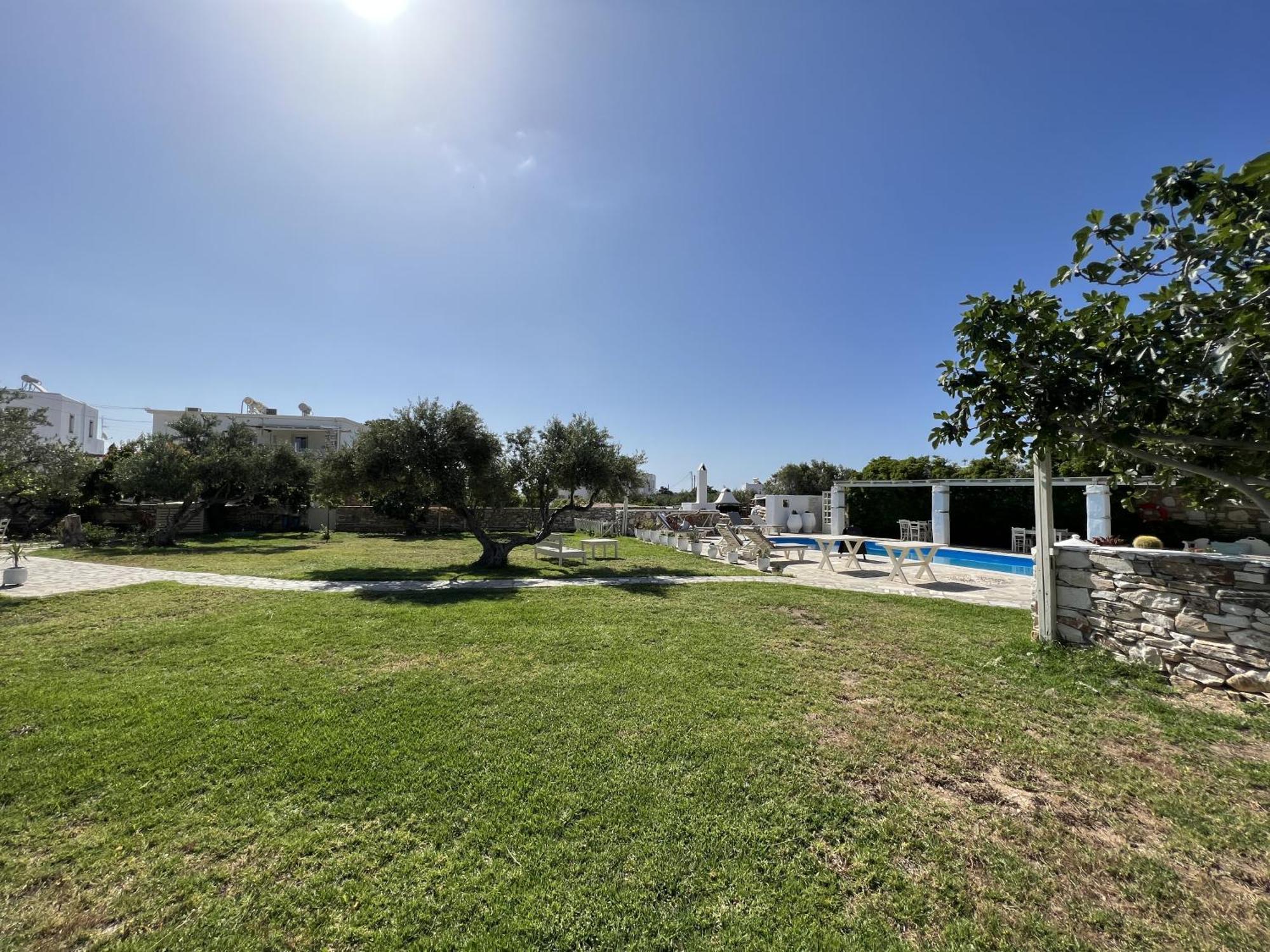 Hotel Anezina Drios Exterior photo